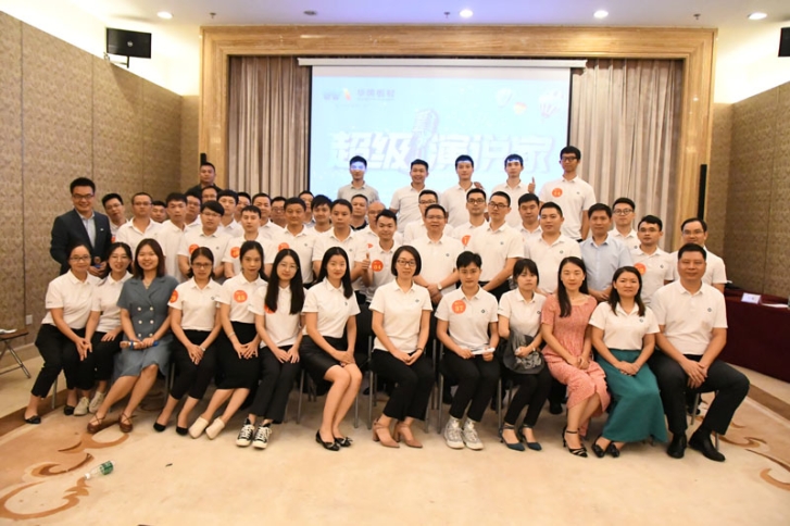 “以客（kè）戶為中心”第二屆華美杯超級演說家（jiā）華美板（bǎn）材演講比（bǐ）賽總（zǒng）決賽（sài）順利落幕（mù）